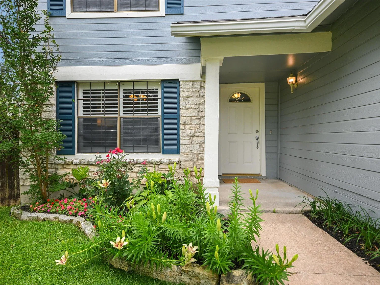 3 bed, 2.0 bath, 1507 sqft, $2,500 — Photo 2