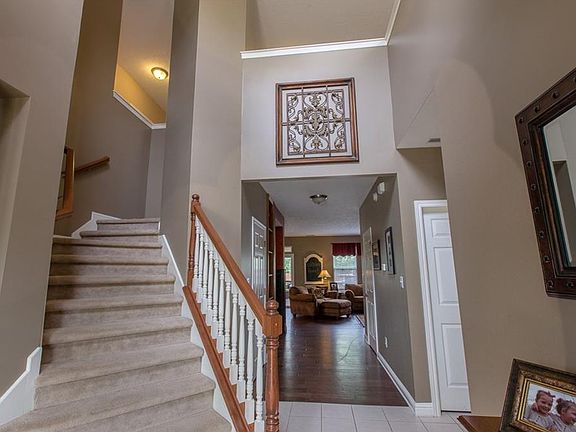 4th image of 10450 Meadow Lake Dr