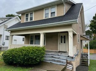 323 Powell Ave, Newburgh, NY 12550