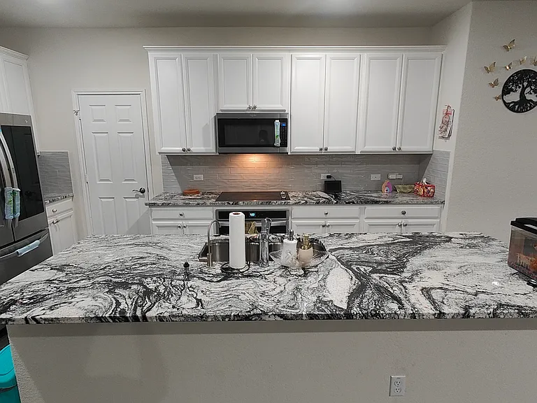 Kitchen - Granite Countertops, 42" White Cabinets w/ Smart Electric Appliances