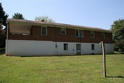 2nd image of 3004 Link Rd