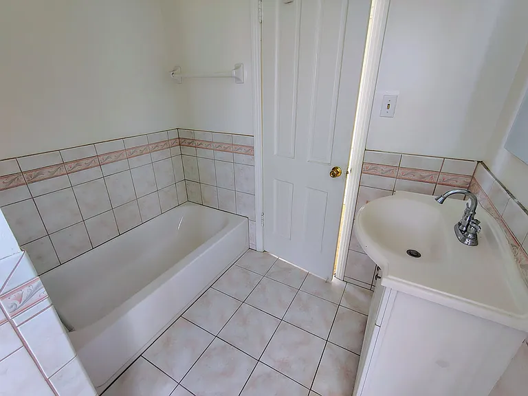9760 Charleville Blvd #Penthouse C — Photo 16