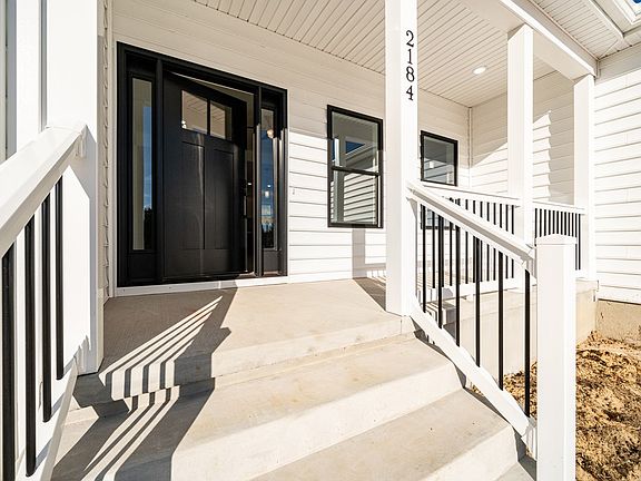 3rd image of 2184 Yardarm Dr