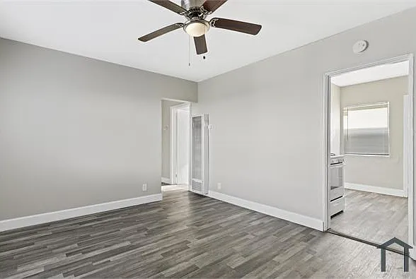 310 W Magnolia St #2 — Photo 6