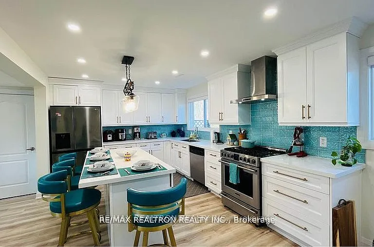 2306 Crystal Beach Rd — Photo 4