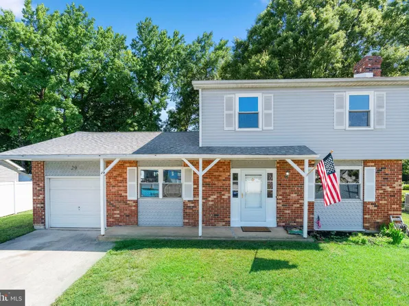 29 Courtland Cir, Bear, DE 19701