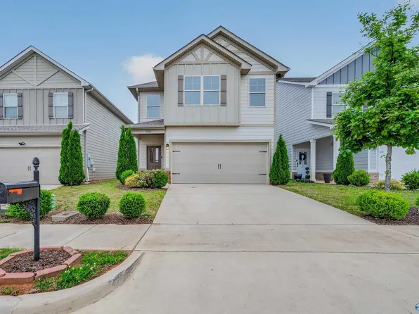7211 Elmcroft Ave NW, Huntsville, AL 35806