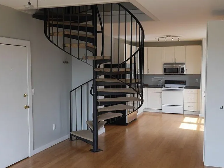 2223 Rucker Ave — Photo 4