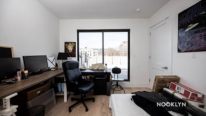 Rented by Nooklyn NYC LLC | media 13