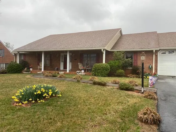 29 Jay Ridge Rd, Cloverdale, VA 24077