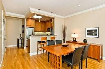 5th image of 939 Jackson St APT 201