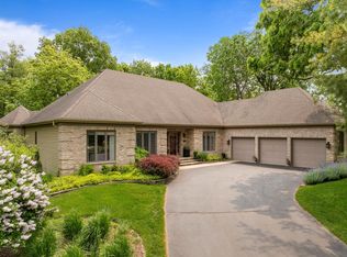 1261 Deer Ct, Lake Geneva, WI 53147