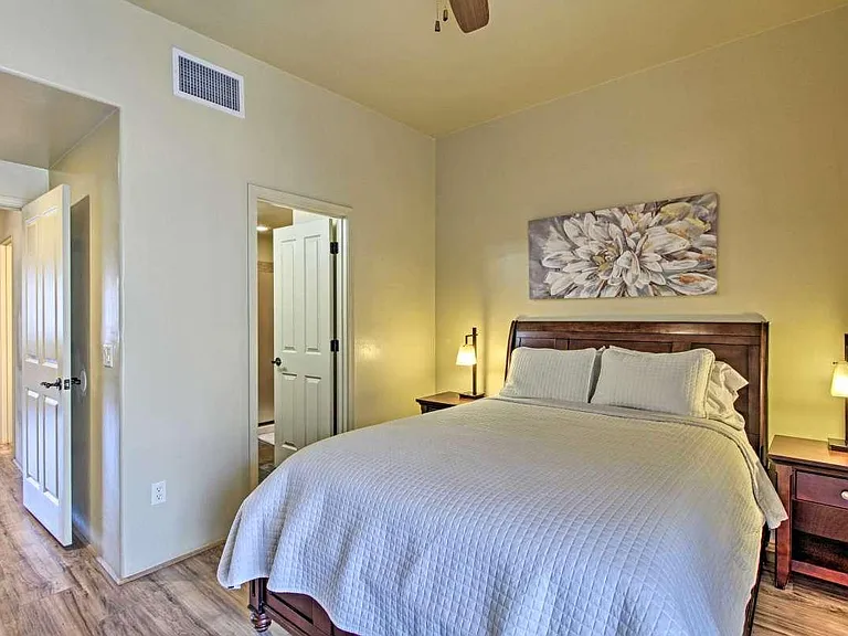 4128 N Thurston Ln #101 — Photo 12