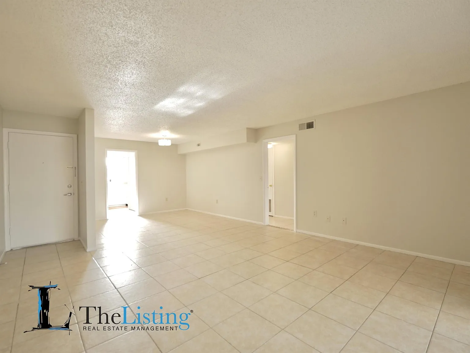 2 bed, 2.0 bath, 1206 sqft, $1,700 — Photo 4