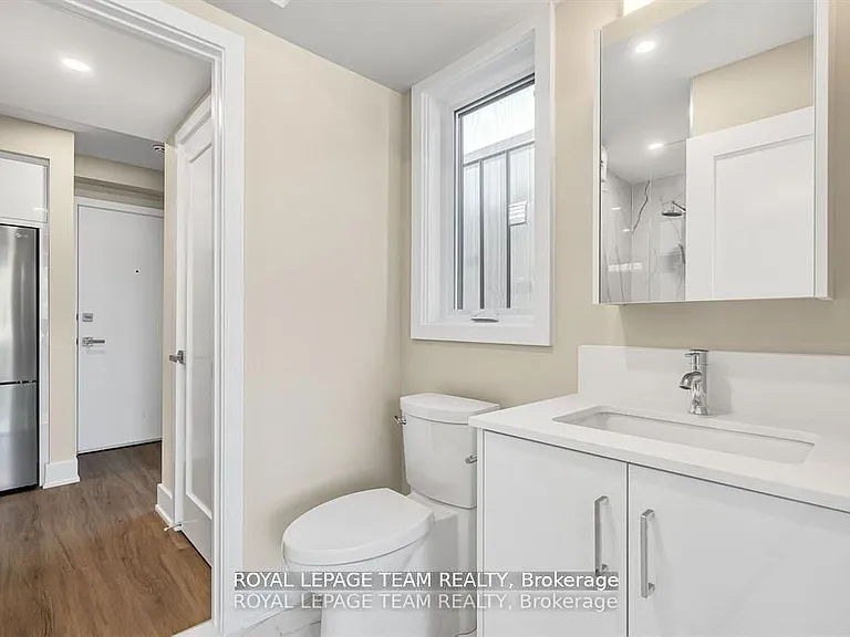 366 Winona Ave #2 — Photo 9