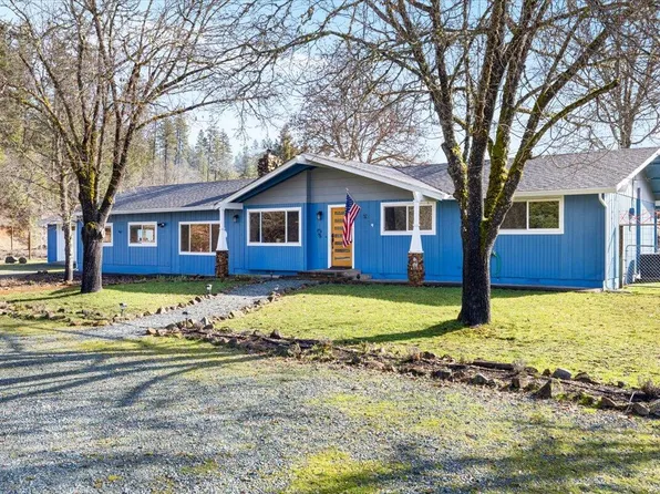 110 Connie Ln, Merlin, OR 97532