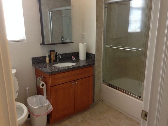 5th image of 4117 S Maplewood Ave