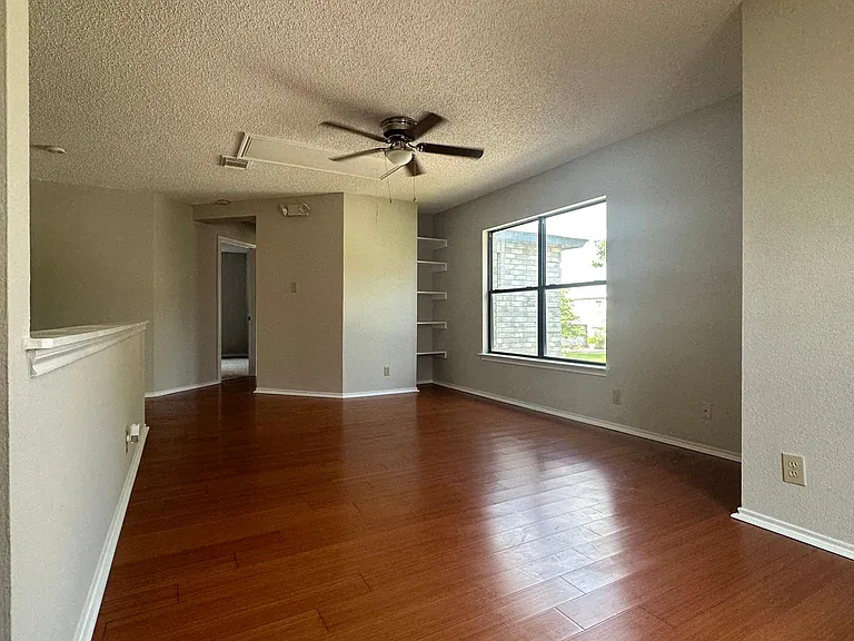 18615 Creekside Pass — Photo 10