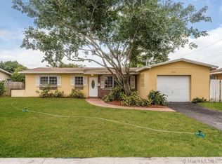 7711 NW 6th Ct, Pembroke Pines, FL 33024