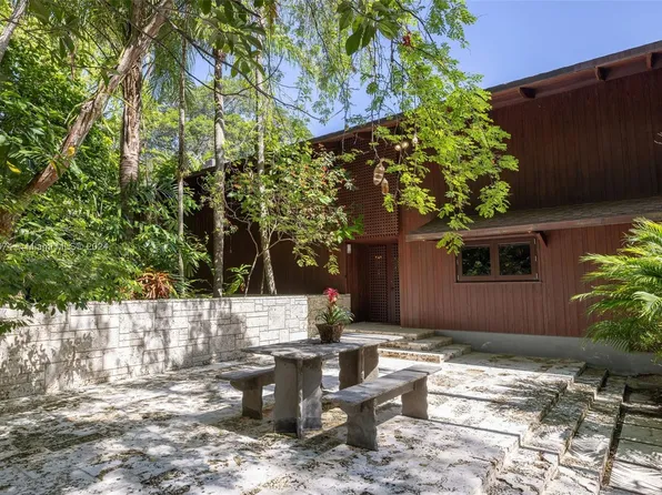 5005 Hammock Park Dr, Coral Gables, FL 33156