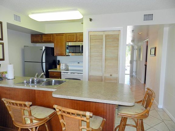 3rd image of 500 Burton Dr #4210