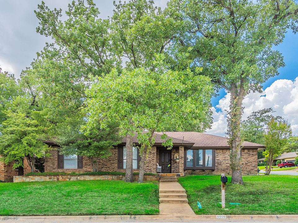 1st image of 4908 Shady Springs Dr