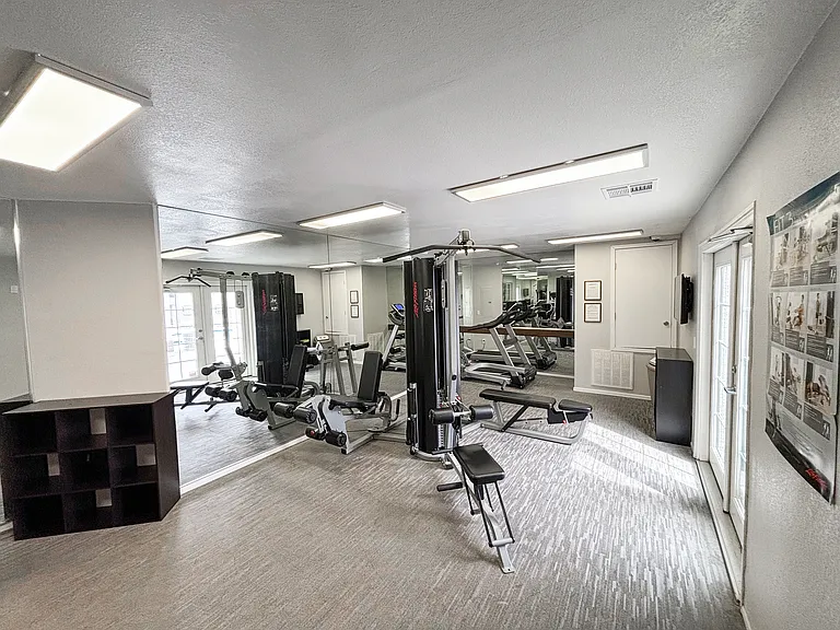 Fitness Center- Open during Office Hours 
Mon-Fri 9:00 am - 6:00 pm
Sat 10:00 am - 5:00 pm