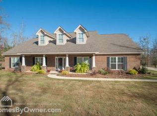 91 Village Pkwy, Waverly Hall, GA 31831