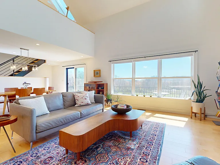 1100 Snyder Hill Rd — Photo 20