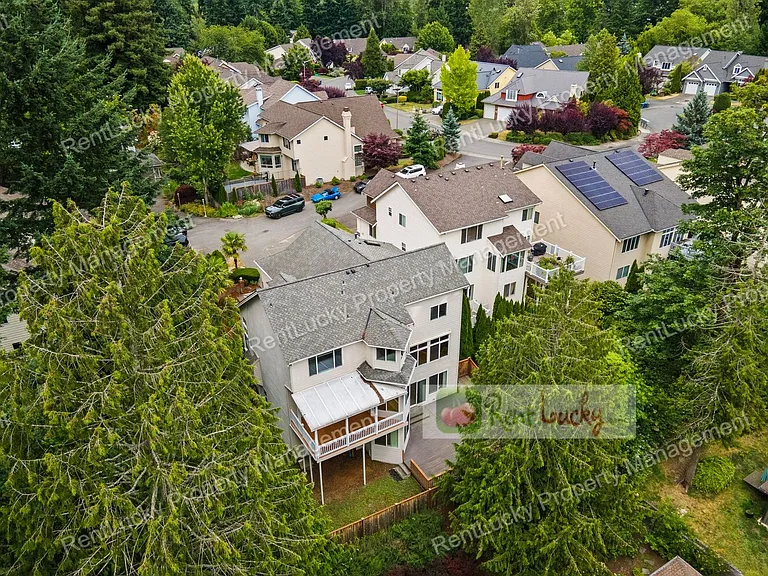 14691 NE 16th St — Photo 25