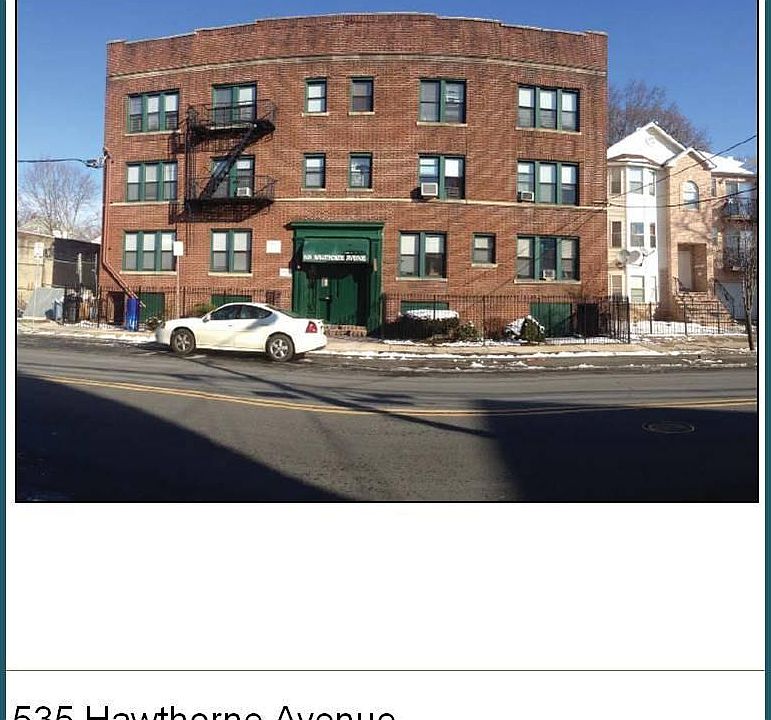 Building Exterior Photo