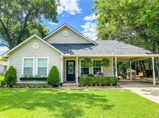 2101 Franklin Ave, Bonham, TX 75418