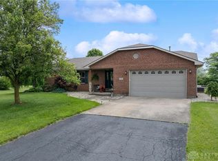 1000 Blue Jay Dr, Enon, OH 45323