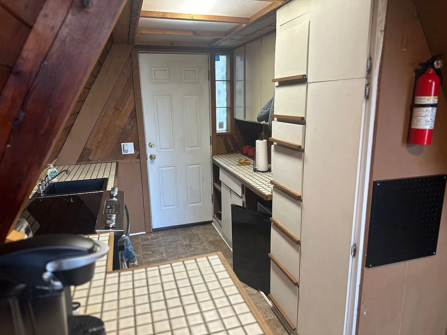Samish Island One Bedroom Cabin — Photo 4