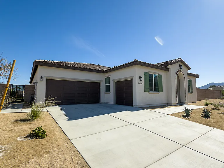58320 Coral View Way — Photo 1