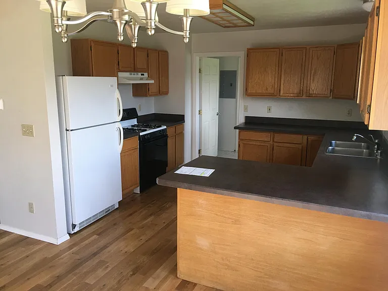 434 Greenway Ave — Photo 4