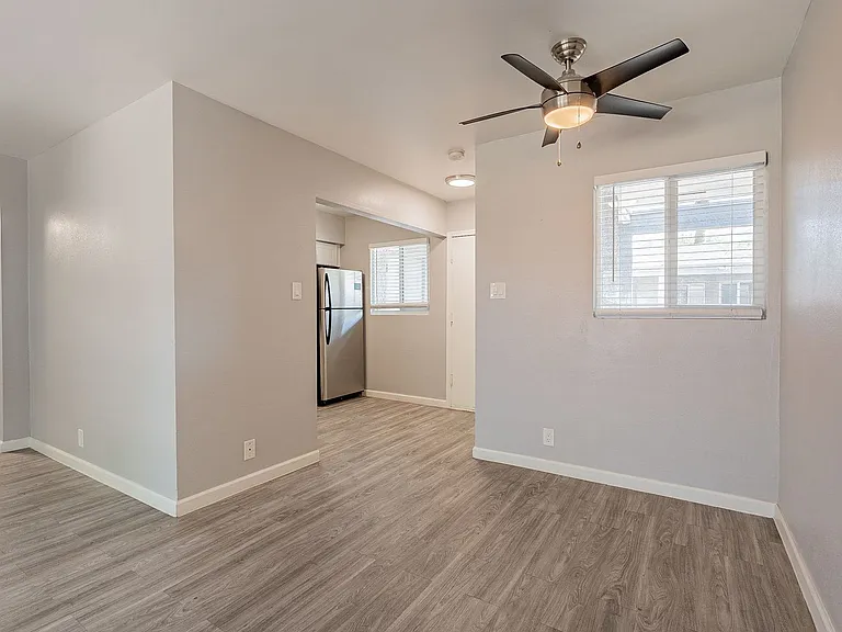 301 W Turney Ave — Photo 15
