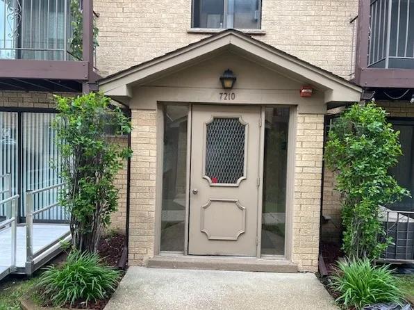 7210 W Wrightwood Ave APT 1, Elmwood Park, IL 60707