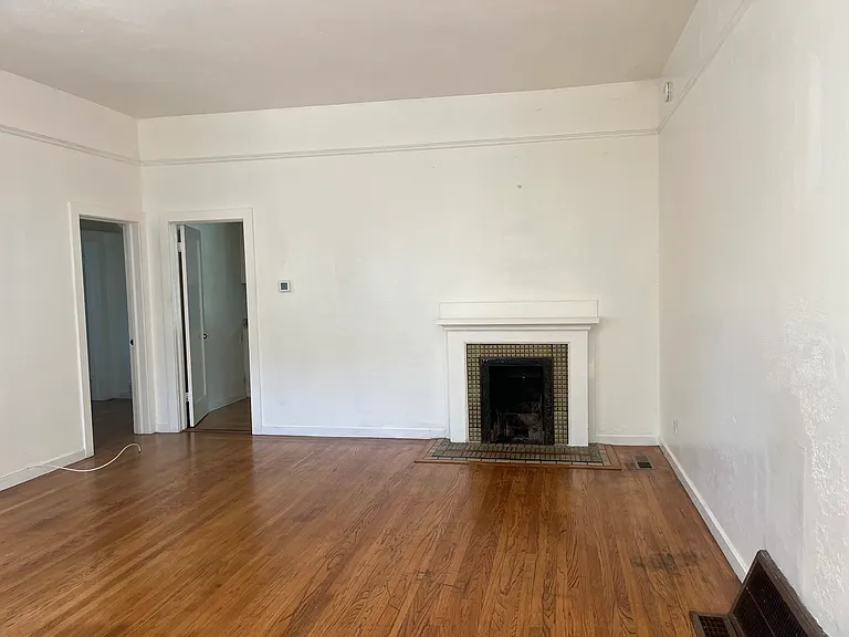 115 G St #1 — Photo 1