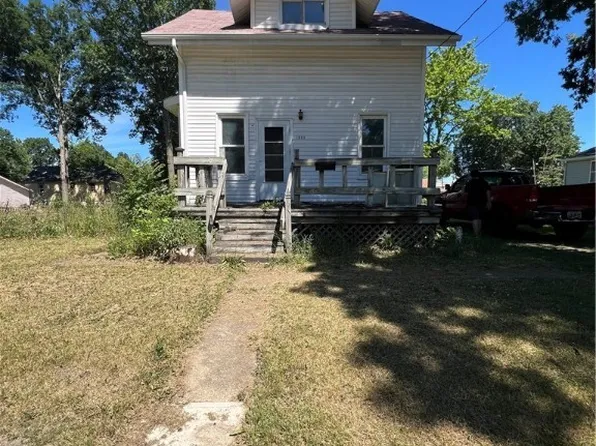1211 Factory St, Lorain, OH 44055