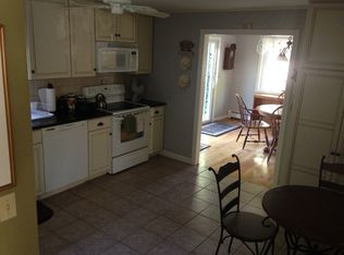 1 W Crossfield Rd, Forestdale, MA 02644