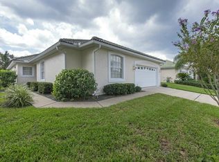 447 Foxhill Dr, Debary, FL 32713