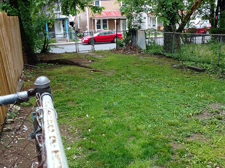 346 Gray Ave — Photo 12