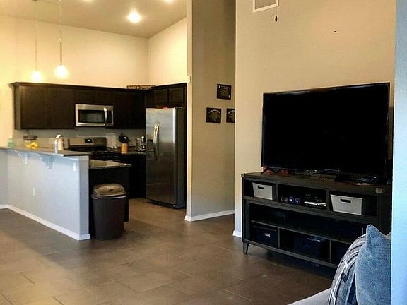 2nd image of 14350 Loma Esmeralda Dr