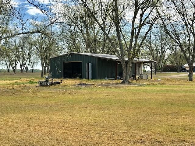 2nd image of 127 Roth Rd #B
