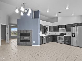 917 S Escuela Rd, Golden Valley, AZ 86413