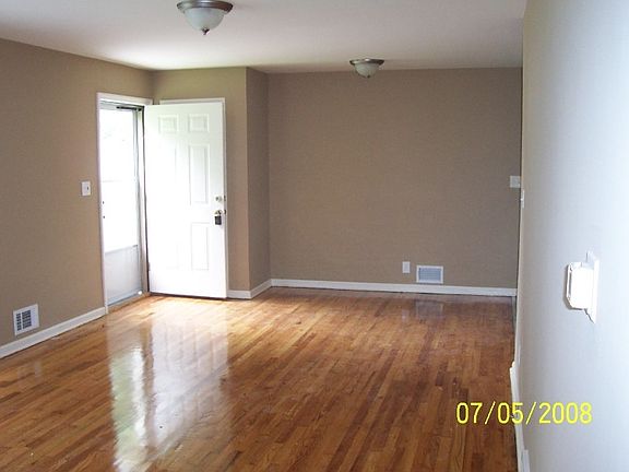 5th image of 7408 NW 75th St