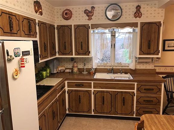 5th image of 316 Comanche Dr