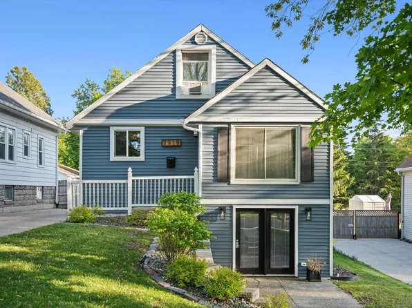 7919 West North AVENUE, Wauwatosa, WI 53213