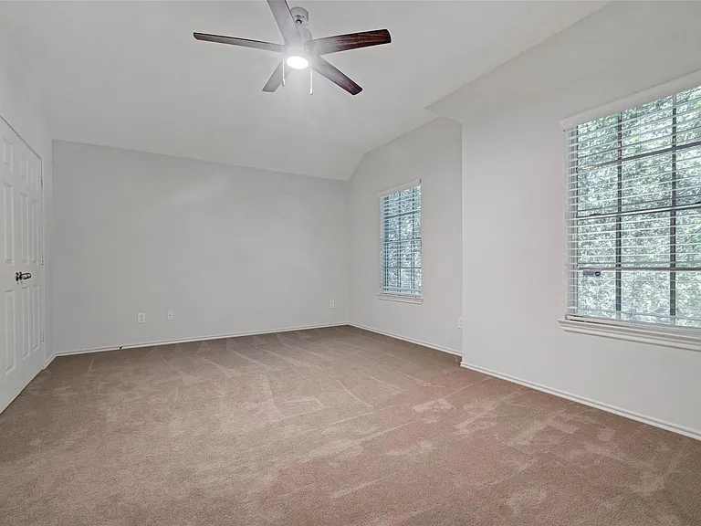 218 Blushwood Pl — Photo 16
